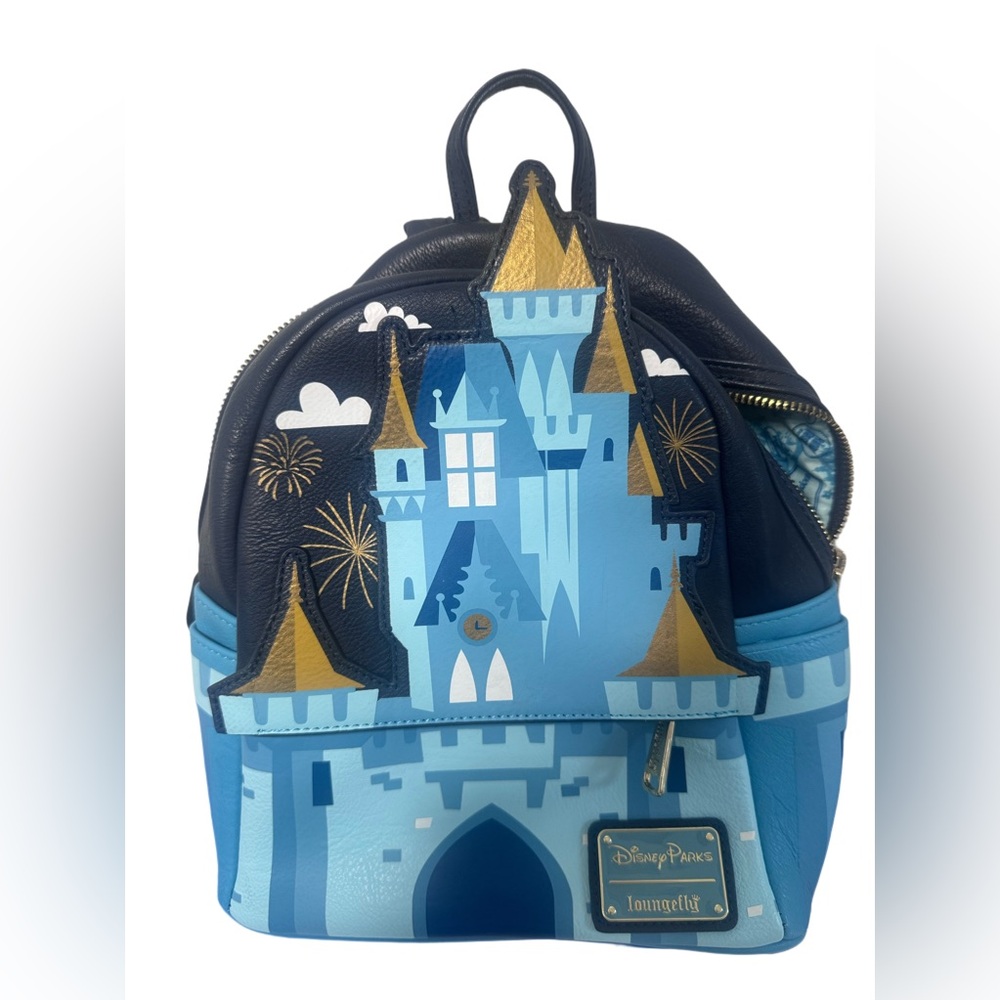 NWT Exclusive Rare Loungefly Disney Parks Cinderella Castle Mini Backpack